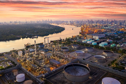 Using the Global Economic Outlook